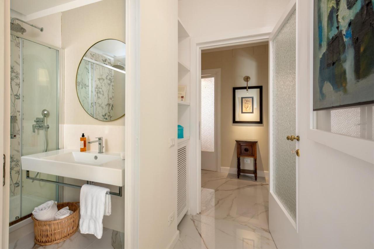Casavignoni Luxury Apartment Near To Spanish Step Roma Exterior foto